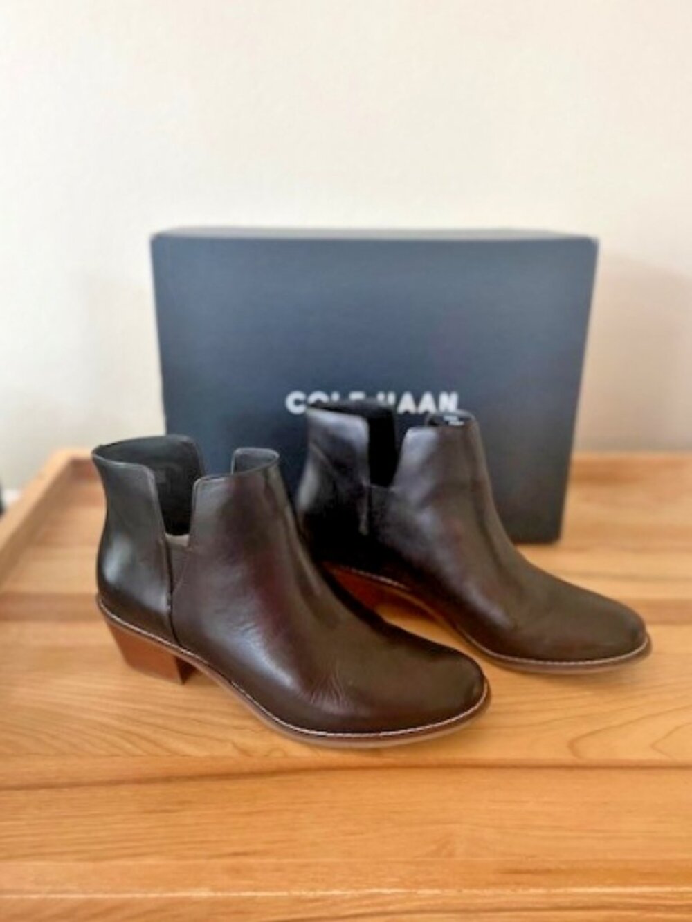 Cole Haan Womens Size 8 B Abbot Ankle Bootie Black Leather Boot D44240